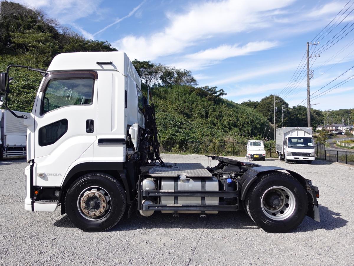 第五輪荷重11.5tトレーラーヘッドトラクタ|中古トラックの販売・買取・査定のアイナビ