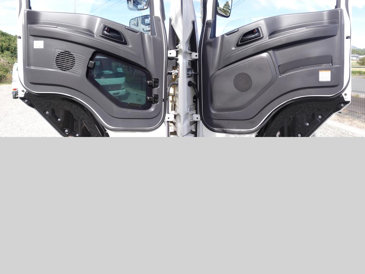 第五輪荷重11.5tトレーラーヘッドトラクタ|中古トラックの販売・買取・査定のアイナビ