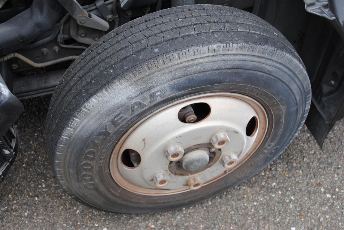 H15ダイナ ダンプ 積載3t|中古トラックの販売・買取・査定のアイナビ