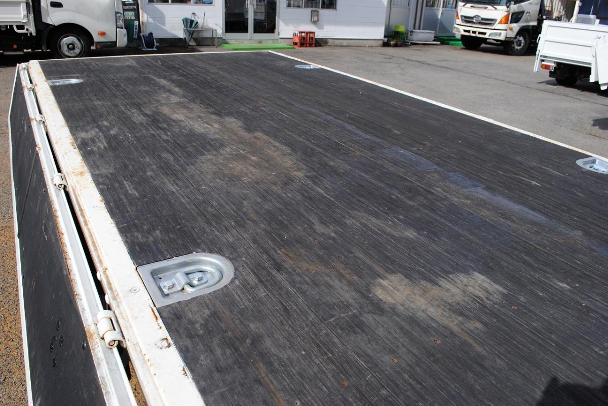 H28 エルフ 3段クレーン ラジコン 積載2.85t 標準|中古トラックの販売・買取・査定のアイナビ