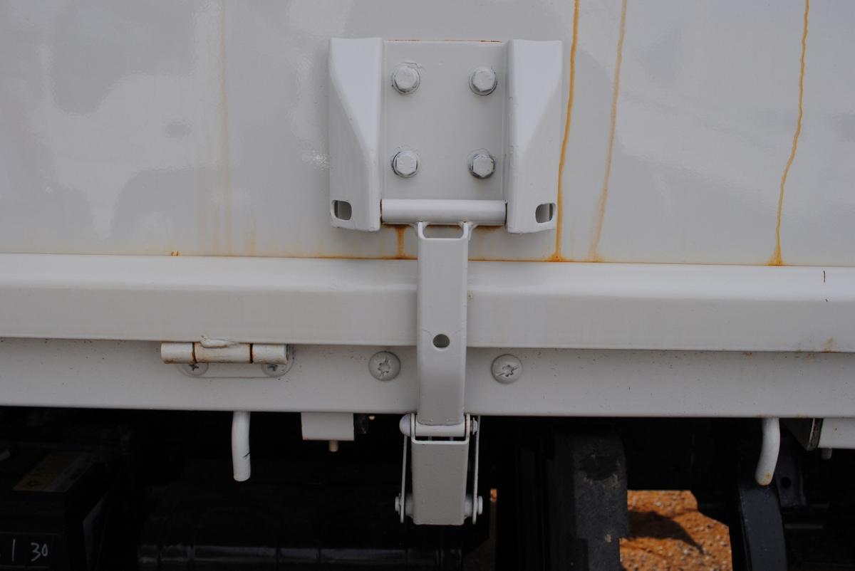 H28 エルフ 3段クレーン ラジコン 積載2.85t 標準|中古トラックの販売・買取・査定のアイナビ