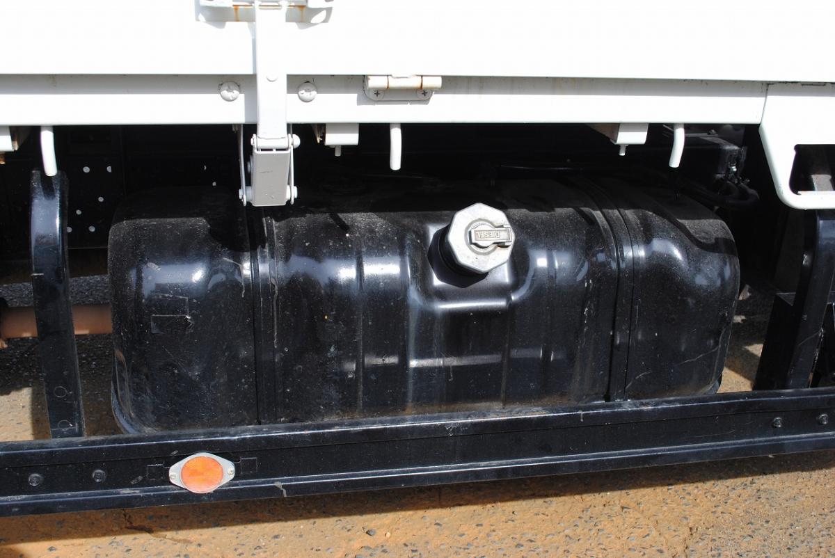 H28 エルフ 3段クレーン ラジコン 積載2.85t 標準|中古トラックの販売・買取・査定のアイナビ