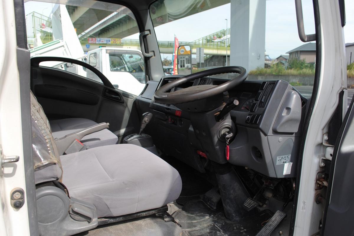 H28 エルフ 3段クレーン ラジコン 積載2.85t 標準|中古トラックの販売・買取・査定のアイナビ