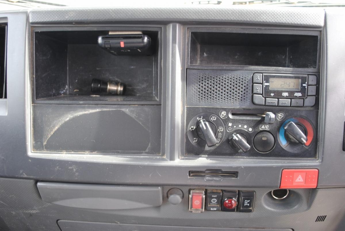 H28 エルフ 3段クレーン ラジコン 積載2.85t 標準|中古トラックの販売・買取・査定のアイナビ