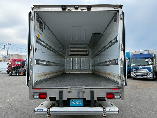 東プレR404Aフルキャブ左サイド扉6速MTマニュアル4t8t|中古トラックの販売・買取・査定のアイナビ