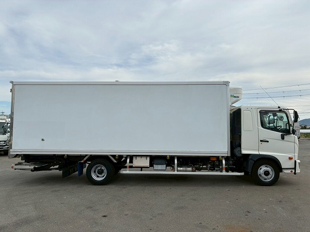 東プレR404Aフルキャブ左サイド扉6速MTマニュアル4t8t|中古トラックの販売・買取・査定のアイナビ