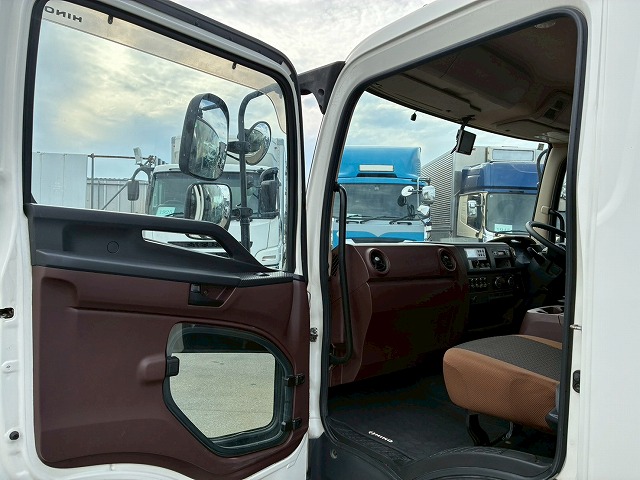 東プレR404Aフルキャブ左サイド扉6速MTマニュアル4t8t|中古トラックの販売・買取・査定のアイナビ