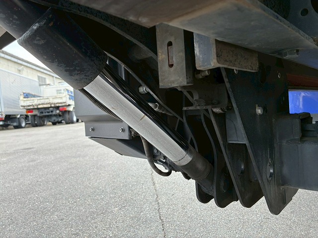 東プレR404Aフルキャブ左サイド扉6速MTマニュアル4t8t|中古トラックの販売・買取・査定のアイナビ