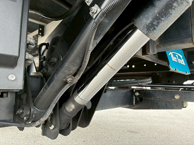 東プレR404Aフルキャブ左サイド扉6速MTマニュアル4t8t|中古トラックの販売・買取・査定のアイナビ