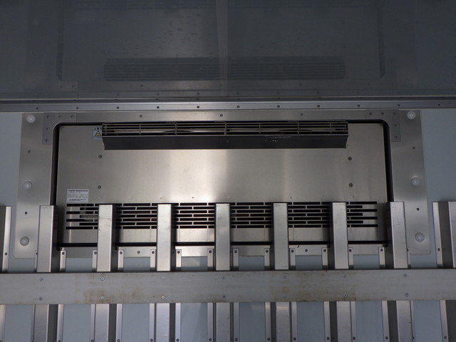 日野2KG-FD2ABG冷凍車4tワイドジョロダーレール格納ゲート|中古トラックの販売・買取・査定のアイナビ