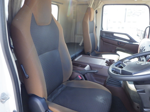 日野2KG-FD2ABG冷凍車4tワイドジョロダーレール格納ゲート|中古トラックの販売・買取・査定のアイナビ