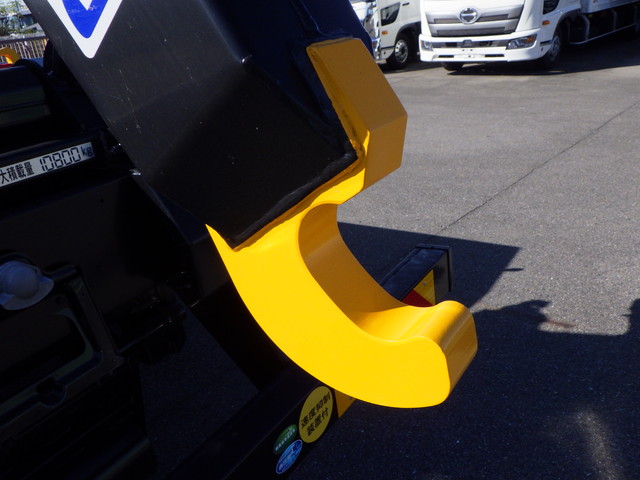 三菱2KG-FV70HYアームロール2デフ7MT最大積載:10800kg|中古トラックの販売・買取・査定のアイナビ