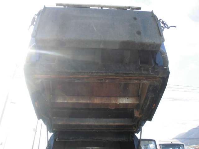 2Tパッカー車プレス式押出式塵芥車清掃車連続動作|中古トラックの販売・買取・査定のアイナビ