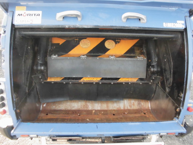 2Tパッカー車プレス式押出式塵芥車清掃車連続動作|中古トラックの販売・買取・査定のアイナビ