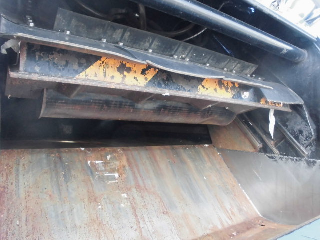 2Tパッカー車プレス式押出式塵芥車清掃車連続動作|中古トラックの販売・買取・査定のアイナビ