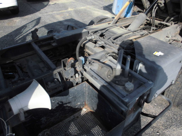 2Tパッカー車回転式ダンプ式塵芥車5立米新明和連続動作|中古トラックの販売・買取・査定のアイナビ