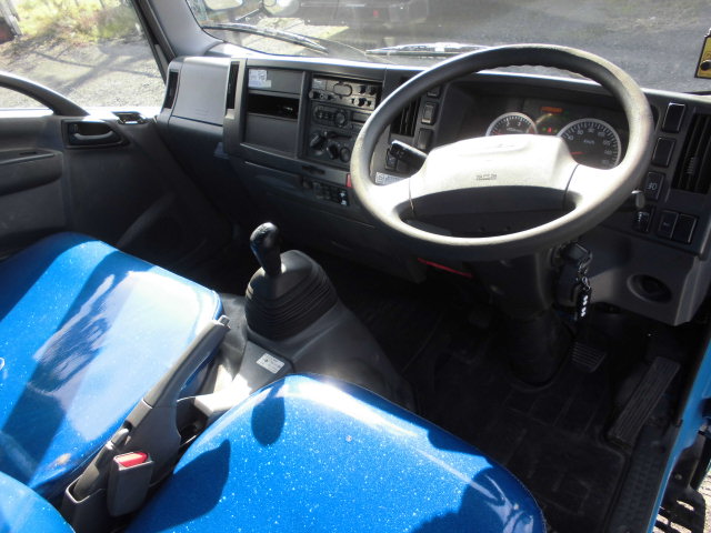 2Tパッカー車回転式ダンプ式塵芥車5立米新明和連続動作|中古トラックの販売・買取・査定のアイナビ