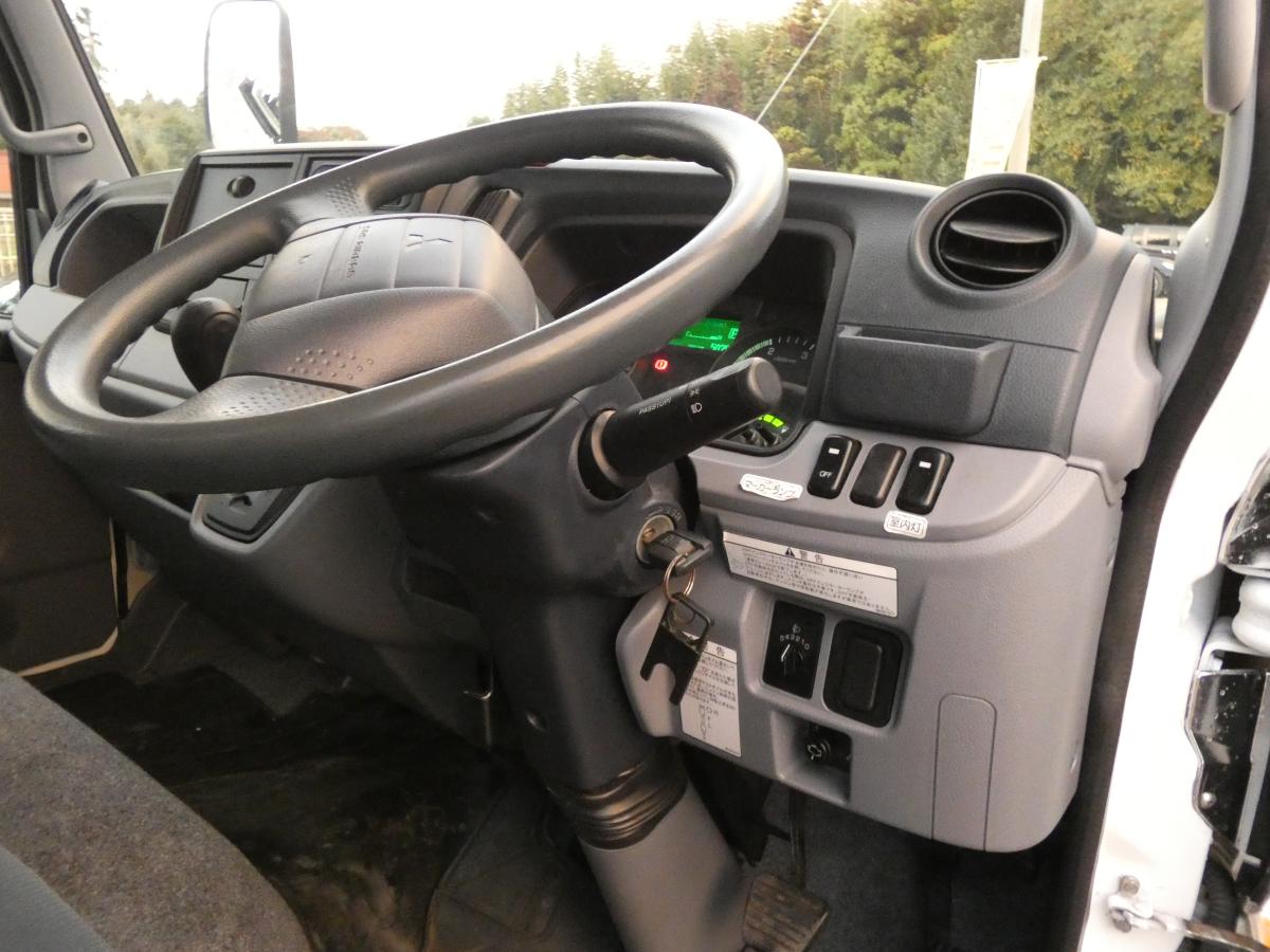 1・5トン アルミバン 4WD　251118|中古トラックの販売・買取・査定のアイナビ