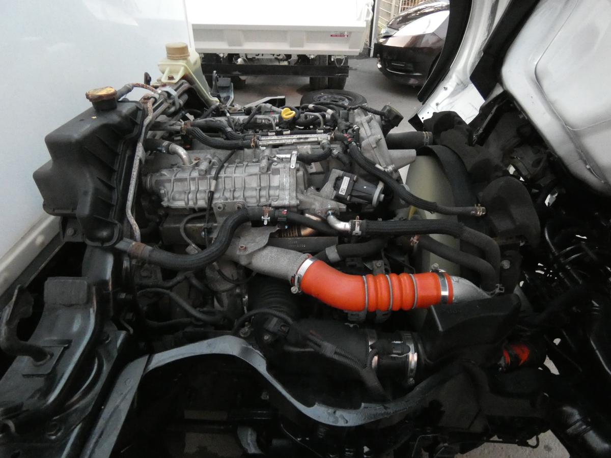 1・5トン アルミバン 4WD　251118|中古トラックの販売・買取・査定のアイナビ