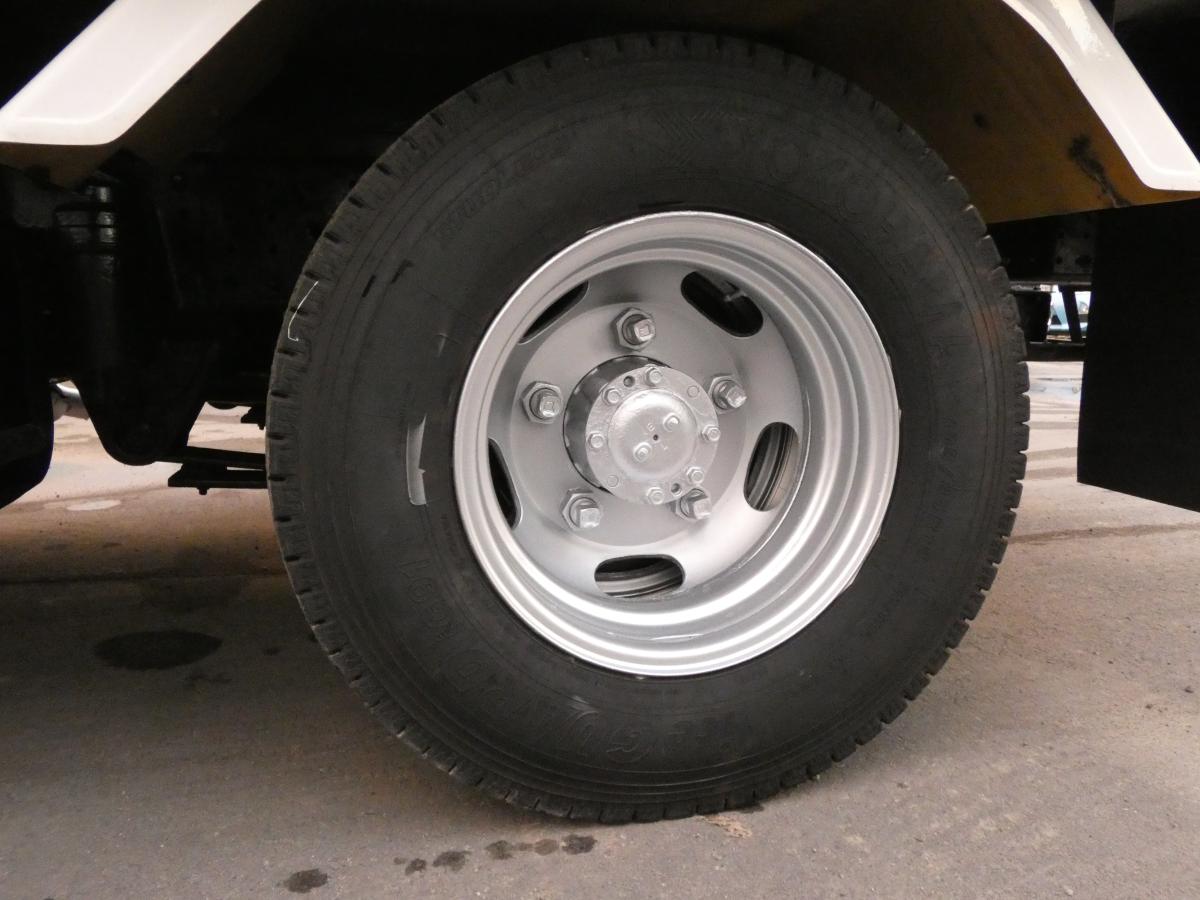 1・5トン アルミバン 4WD　251118|中古トラックの販売・買取・査定のアイナビ