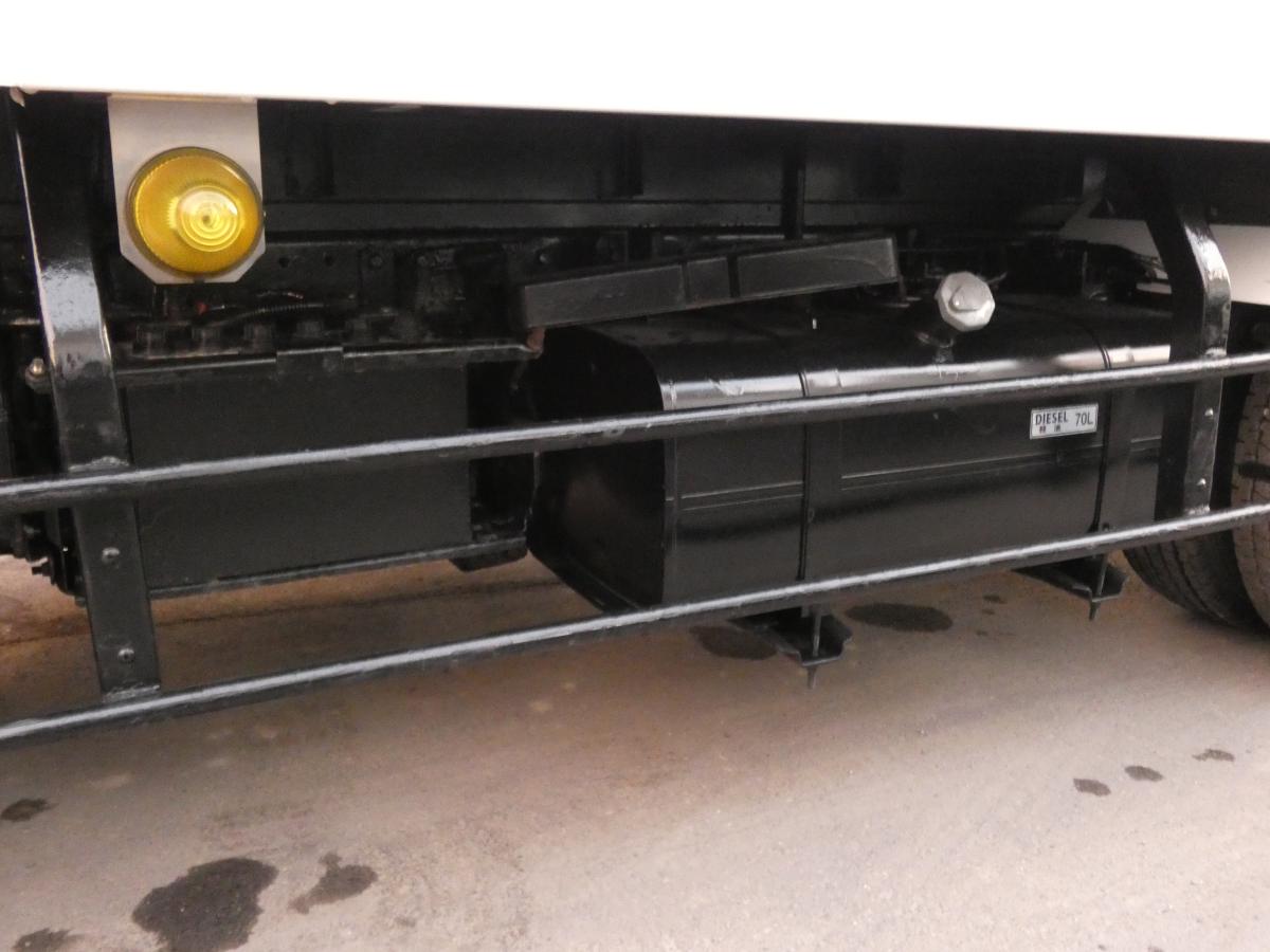 1・5トン アルミバン 4WD　251118|中古トラックの販売・買取・査定のアイナビ