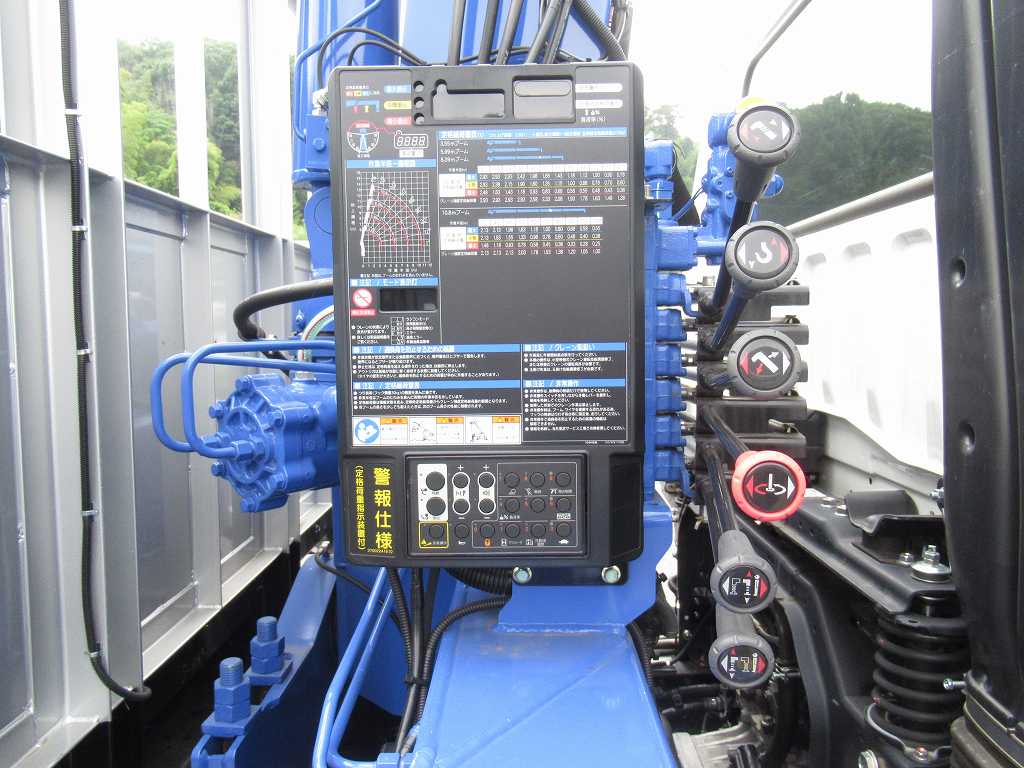 ファイター 増t 10.7t TOYOBODY Ⅼ5500 タダノ 4段 270PS 6速|中古トラックの販売・買取・査定のアイナビ