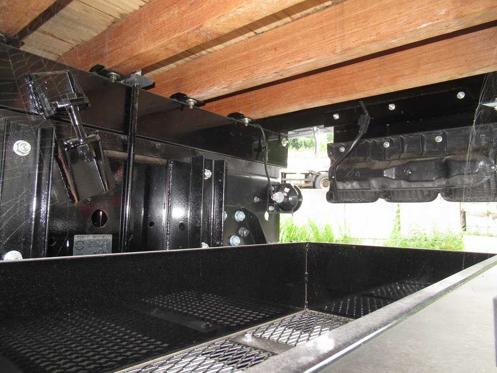 ファイター 増t 10.7t TOYOBODY Ⅼ5500 タダノ 4段 270PS 6速|中古トラックの販売・買取・査定のアイナビ