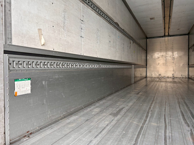 【白塗装後納車×10mロング×AT車】日野/プロフィア|中古トラックの販売・買取・査定のアイナビ