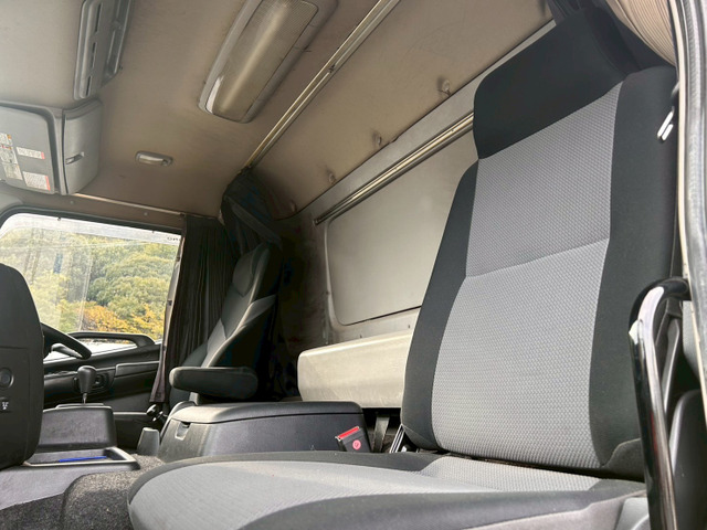 【白塗装後納車×10mロング×AT車】日野/プロフィア|中古トラックの販売・買取・査定のアイナビ