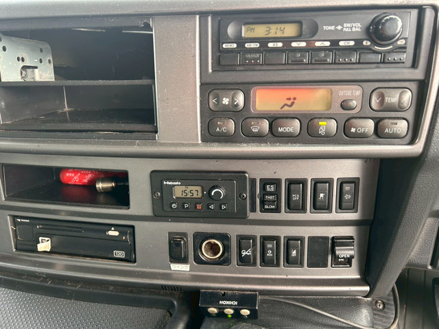 【白塗装後納車×10mロング×AT車】日野/プロフィア|中古トラックの販売・買取・査定のアイナビ