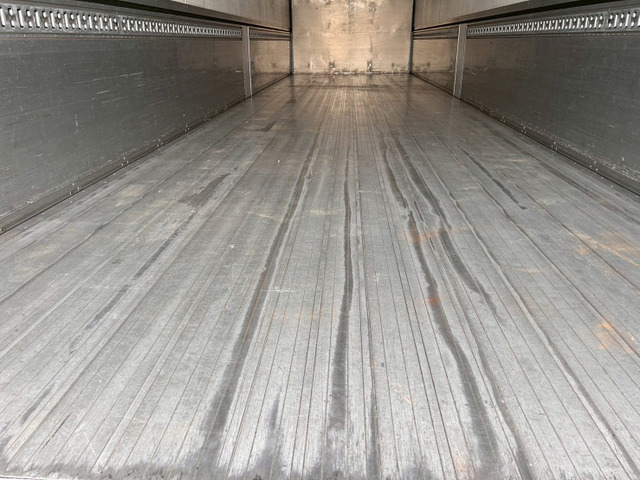 【白塗装後納車×10mロング×AT車】日野/プロフィア|中古トラックの販売・買取・査定のアイナビ