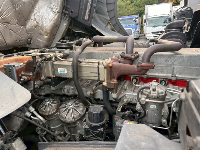 【白塗装後納車×10mロング×AT車】日野/プロフィア|中古トラックの販売・買取・査定のアイナビ