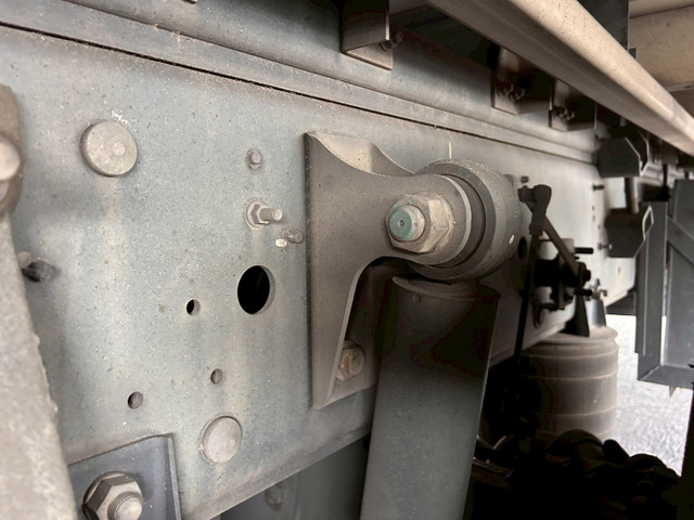 【白塗装後納車×10mロング×AT車】日野/プロフィア|中古トラックの販売・買取・査定のアイナビ