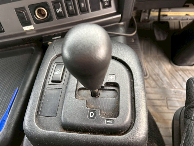 【白塗装後納車×10mロング×AT車】日野/プロフィア|中古トラックの販売・買取・査定のアイナビ