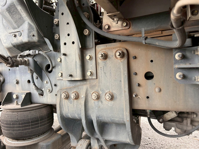 【白塗装後納車×10mロング×AT車】日野/プロフィア|中古トラックの販売・買取・査定のアイナビ