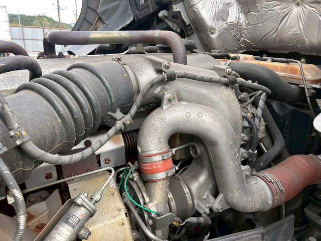 【白塗装後納車×10mロング×AT車】日野/プロフィア|中古トラックの販売・買取・査定のアイナビ