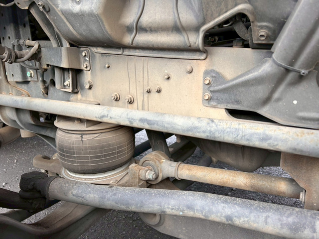 【白塗装後納車×10mロング×AT車】日野/プロフィア|中古トラックの販売・買取・査定のアイナビ