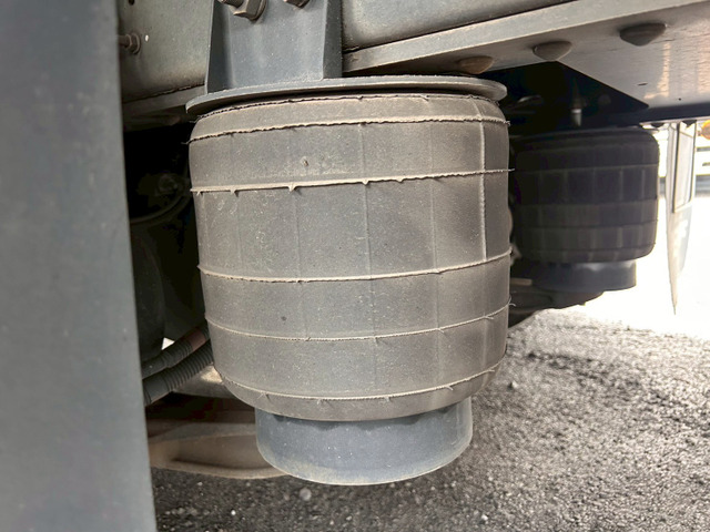 【白塗装後納車×10mロング×AT車】日野/プロフィア|中古トラックの販売・買取・査定のアイナビ