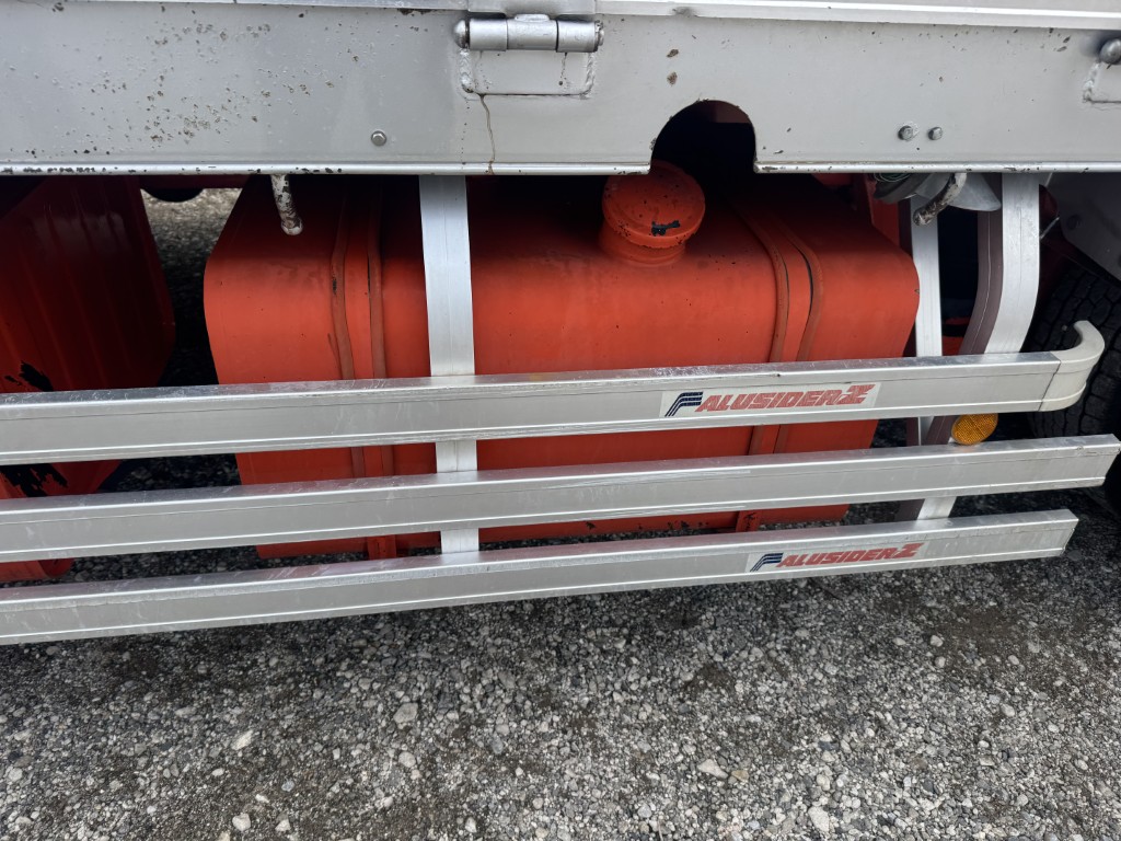 平ボディー 4軸低床 エアサス|中古トラックの販売・買取・査定のアイナビ