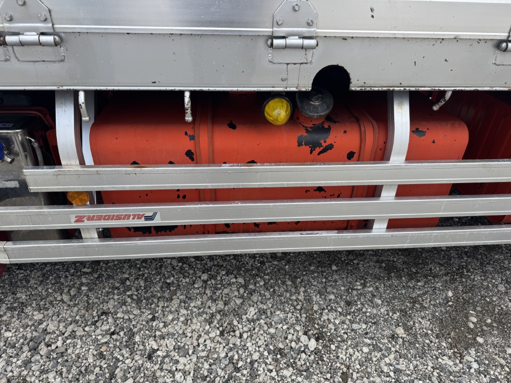 平ボディー 4軸低床 エアサス|中古トラックの販売・買取・査定のアイナビ