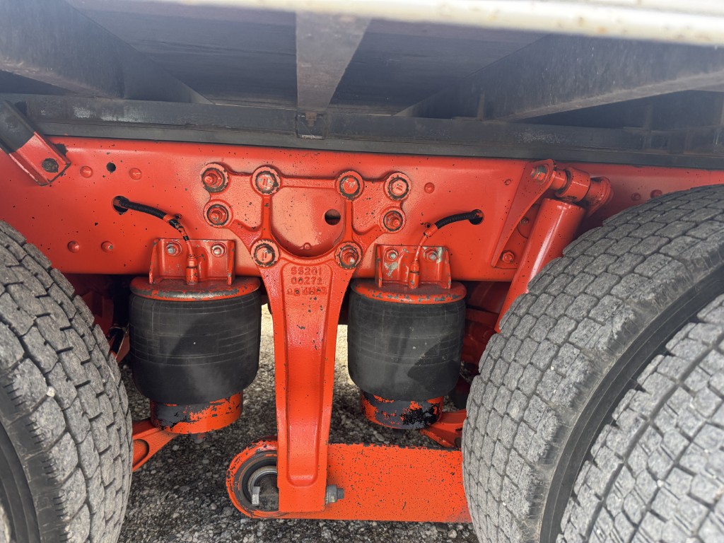 平ボディー 4軸低床 エアサス|中古トラックの販売・買取・査定のアイナビ