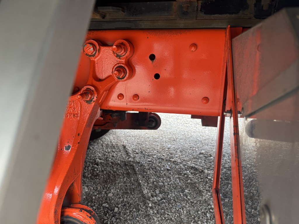 平ボディー 4軸低床 エアサス|中古トラックの販売・買取・査定のアイナビ