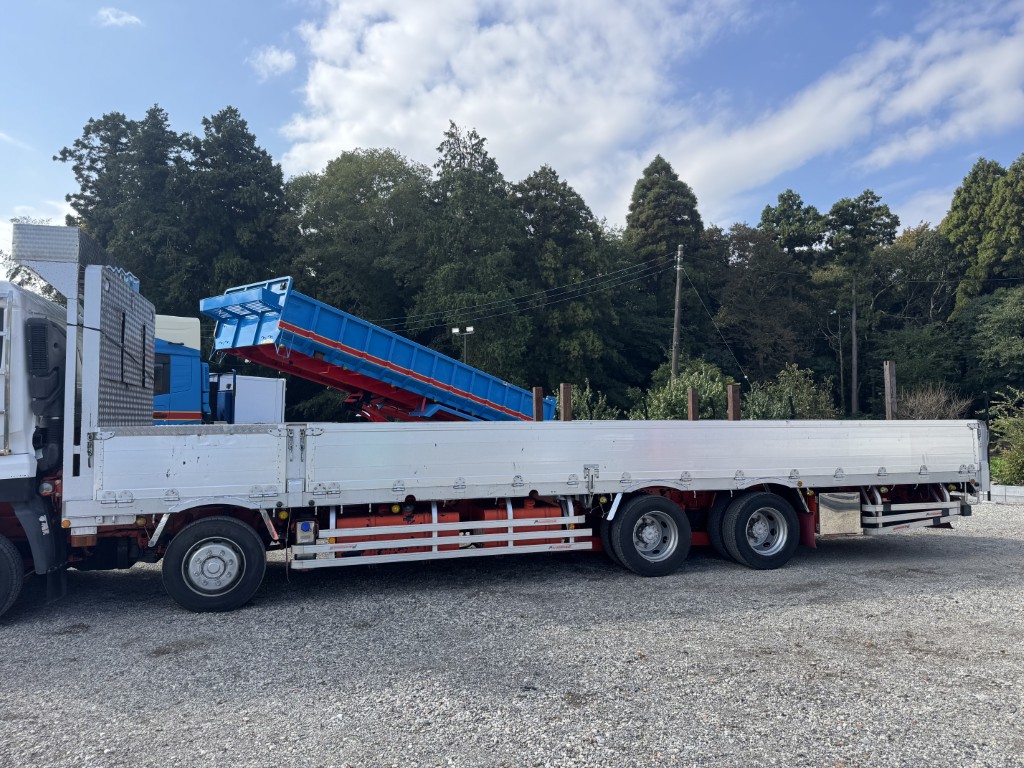 平ボディー 4軸低床 エアサス|中古トラックの販売・買取・査定のアイナビ