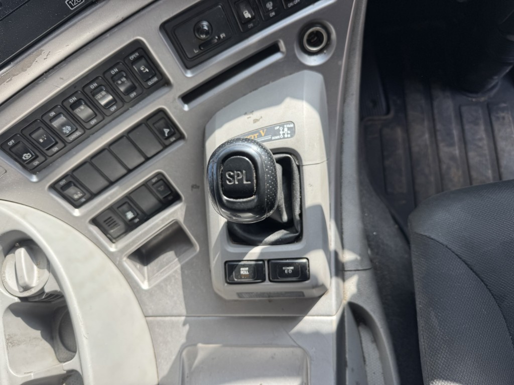 平ボディー 4軸低床 エアサス|中古トラックの販売・買取・査定のアイナビ