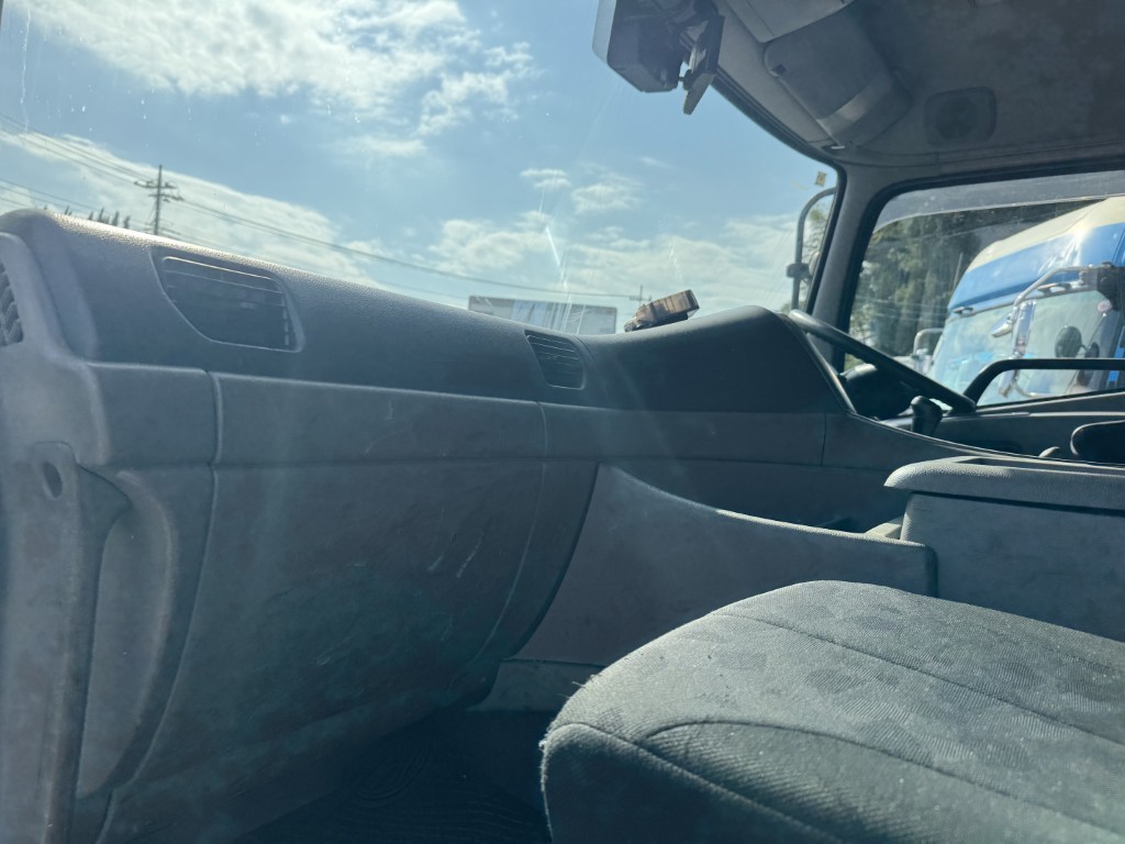 平ボディー 4軸低床 エアサス|中古トラックの販売・買取・査定のアイナビ