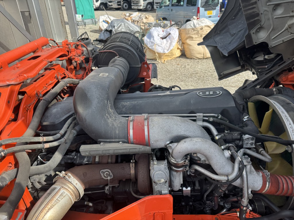 平ボディー 4軸低床 エアサス|中古トラックの販売・買取・査定のアイナビ