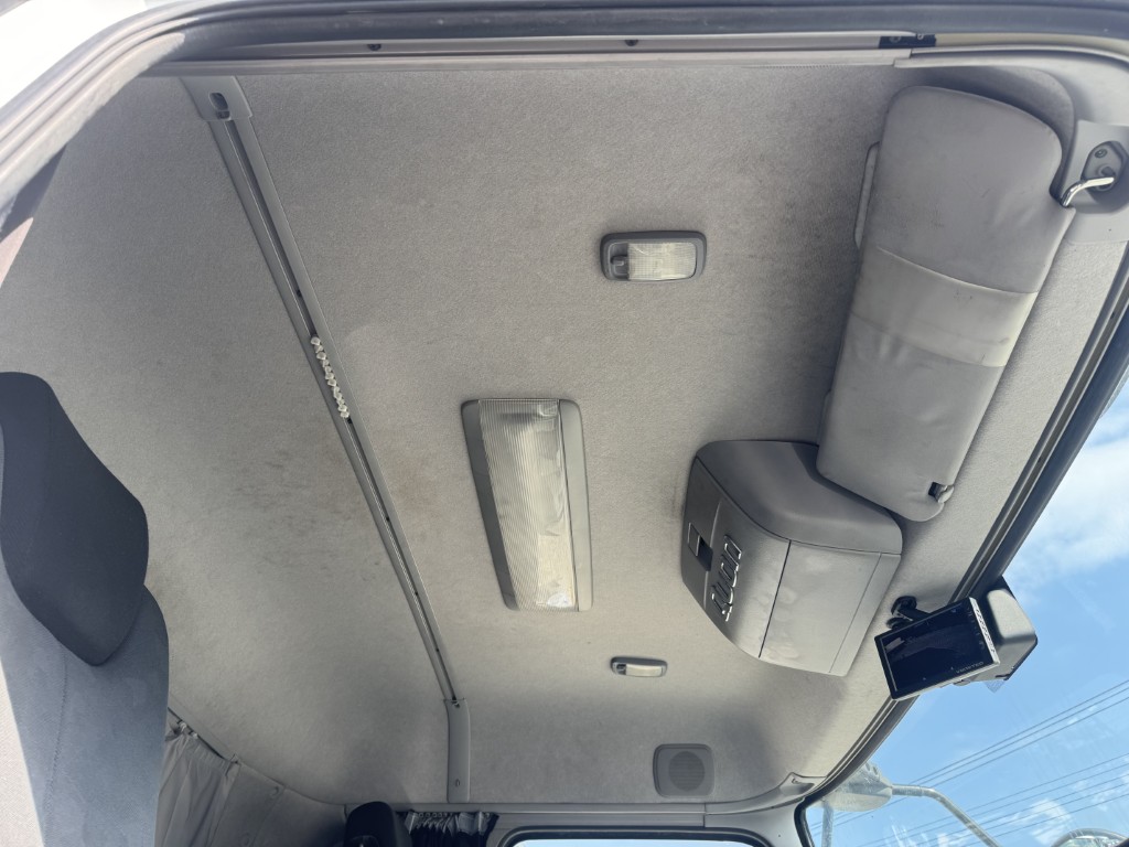 平ボディー 4軸低床 エアサス|中古トラックの販売・買取・査定のアイナビ