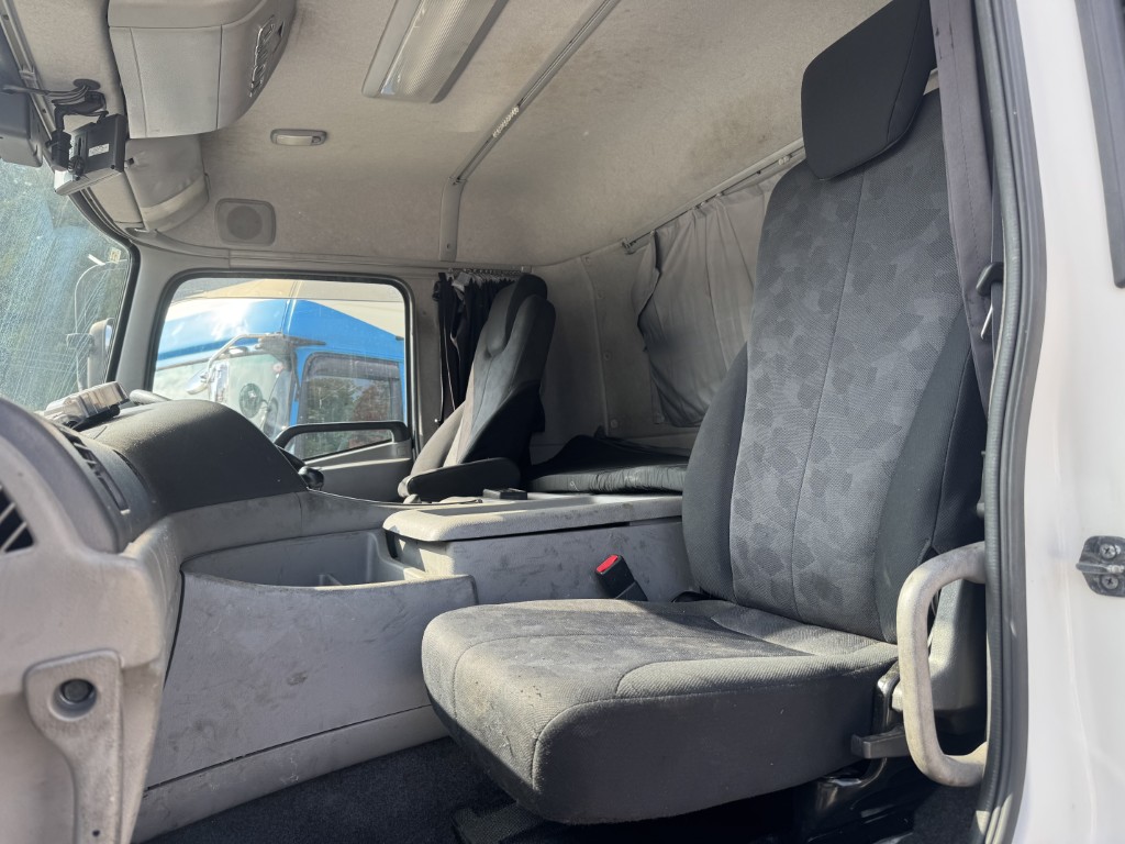 平ボディー 4軸低床 エアサス|中古トラックの販売・買取・査定のアイナビ