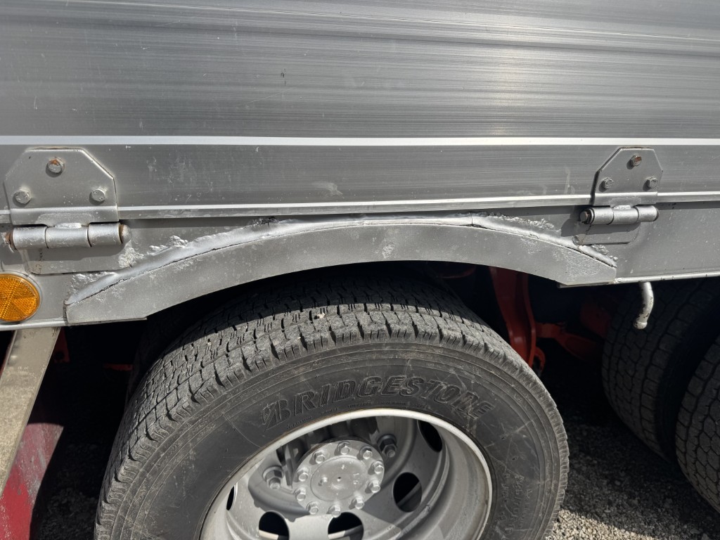 平ボディー 4軸低床 エアサス|中古トラックの販売・買取・査定のアイナビ