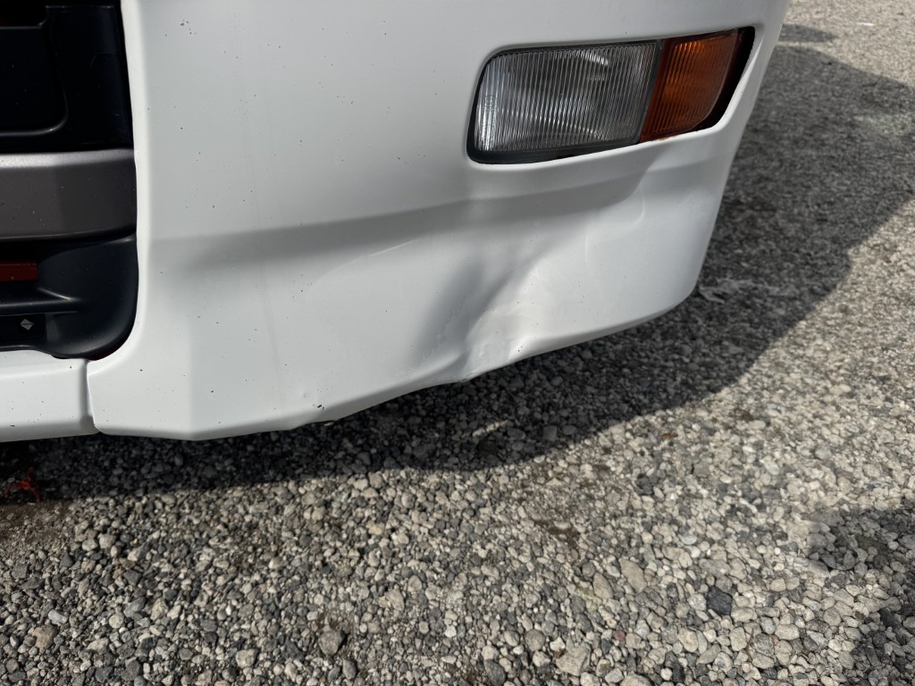 平ボディー 4軸低床 エアサス|中古トラックの販売・買取・査定のアイナビ